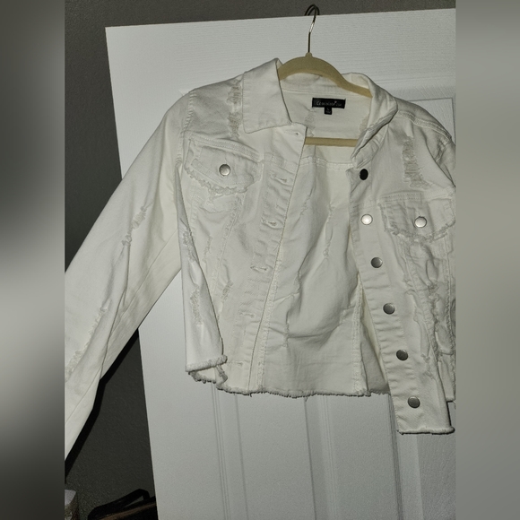 White Ripped Jacket - Picture 2 of 3